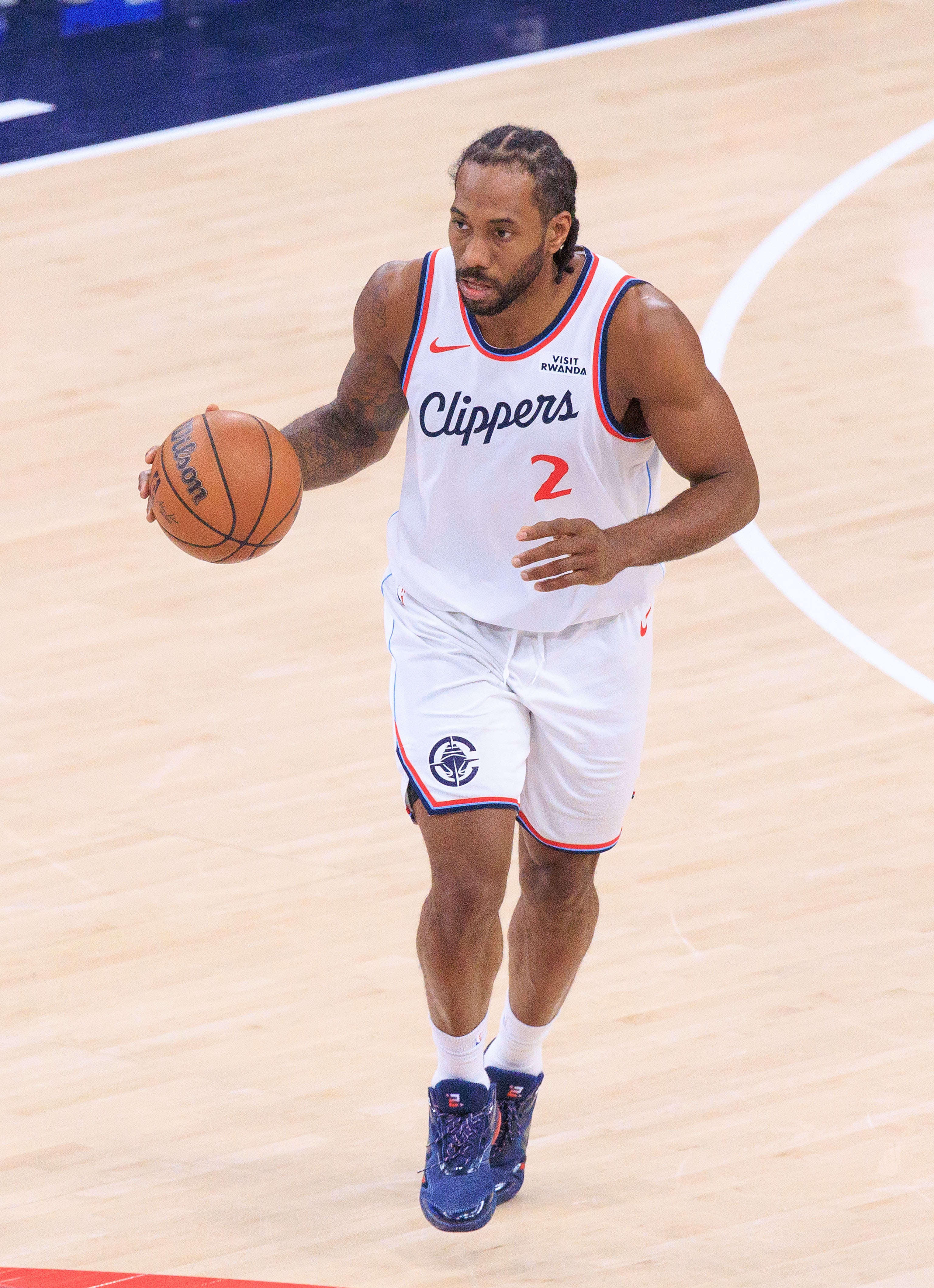 泰伦·卢：伦纳德总是以身作则 他会用自己的行动来领导球队